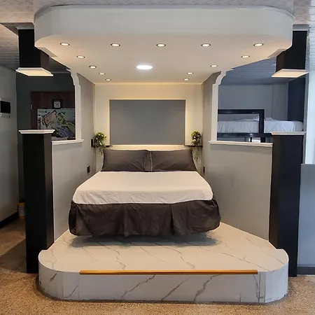 Old Almirante Apartamento